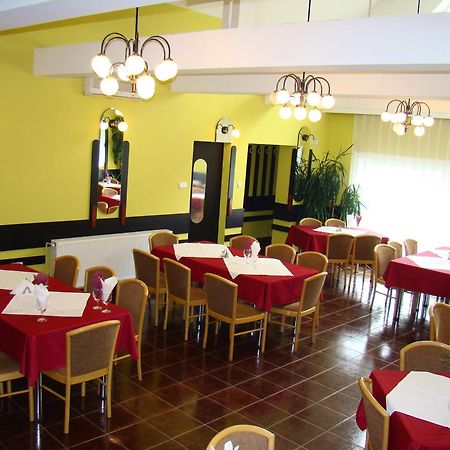 Lazar Pension & Restaurant Gheorgheni  Zewnętrze zdjęcie