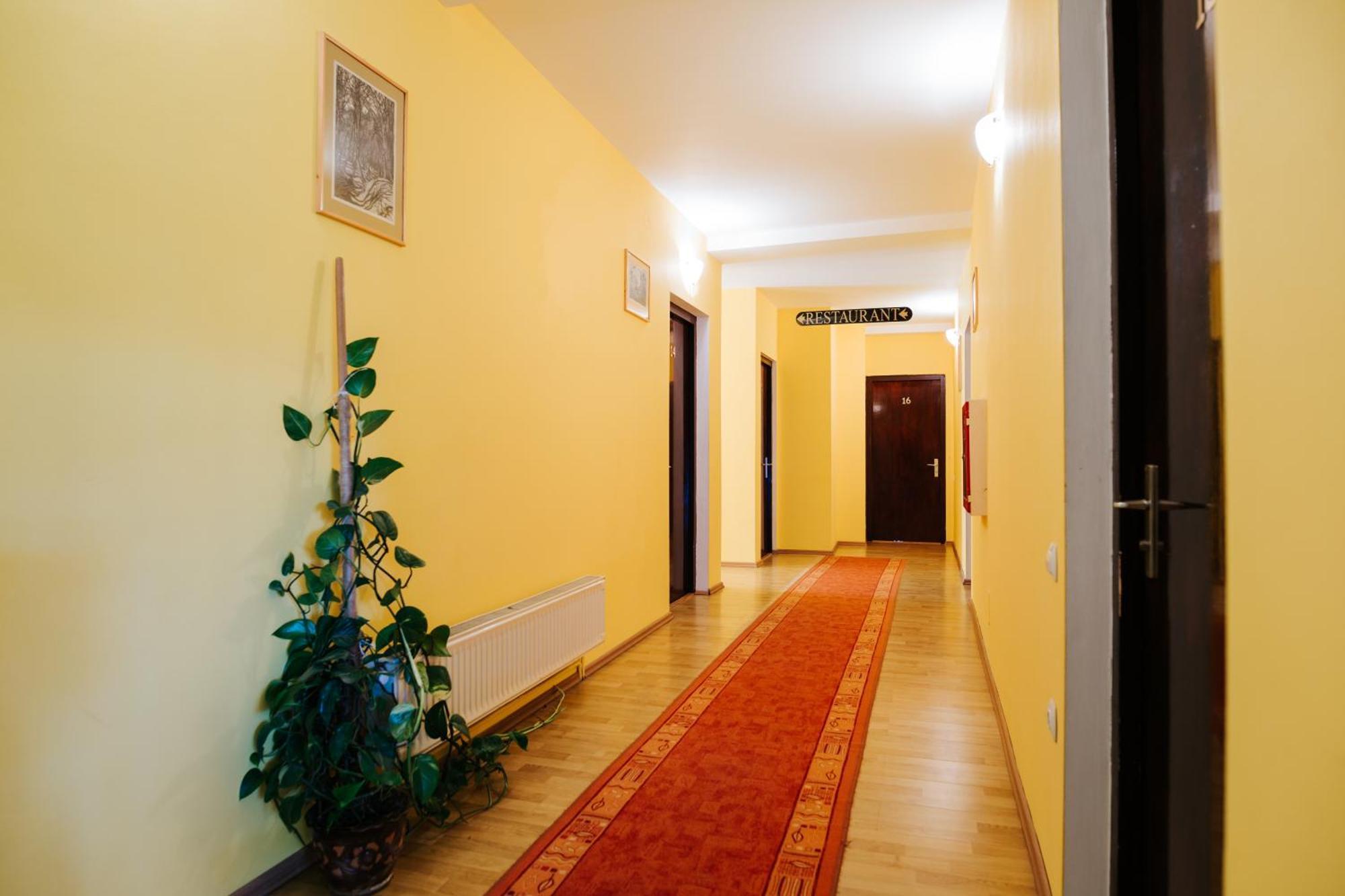 Lazar Pension & Restaurant Gheorgheni  Zewnętrze zdjęcie