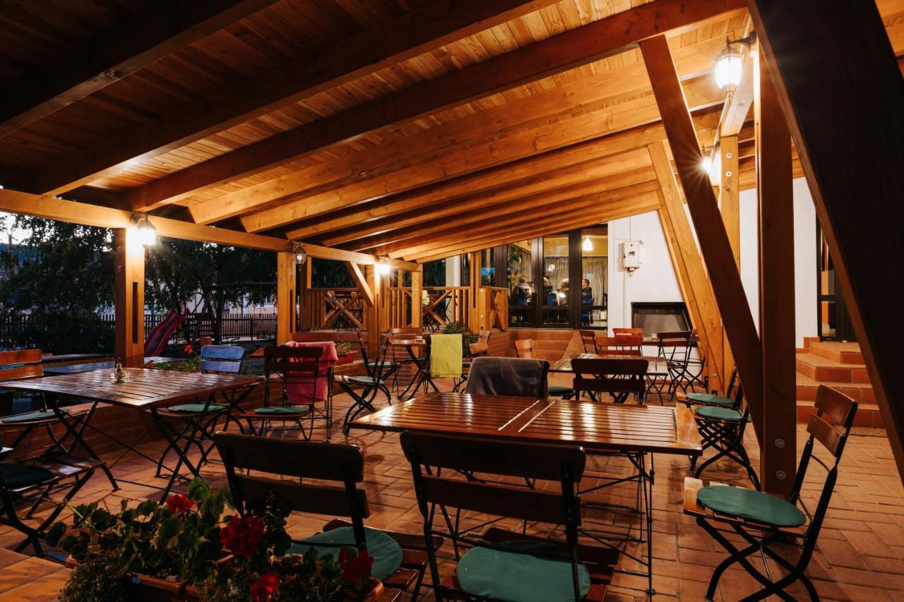 Lazar Pension & Restaurant Gheorgheni  Zewnętrze zdjęcie