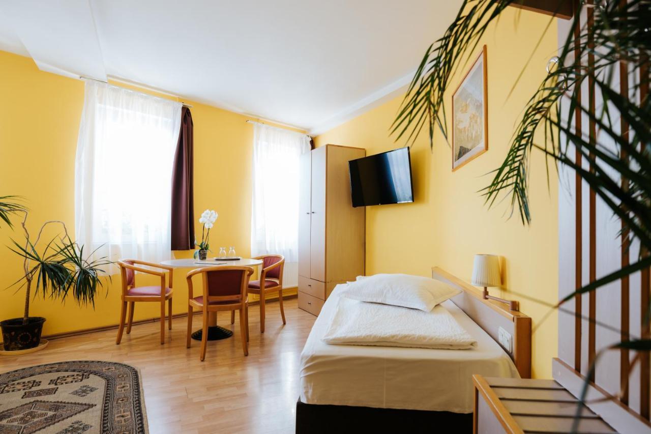 Lazar Pension & Restaurant Gheorgheni  Zewnętrze zdjęcie