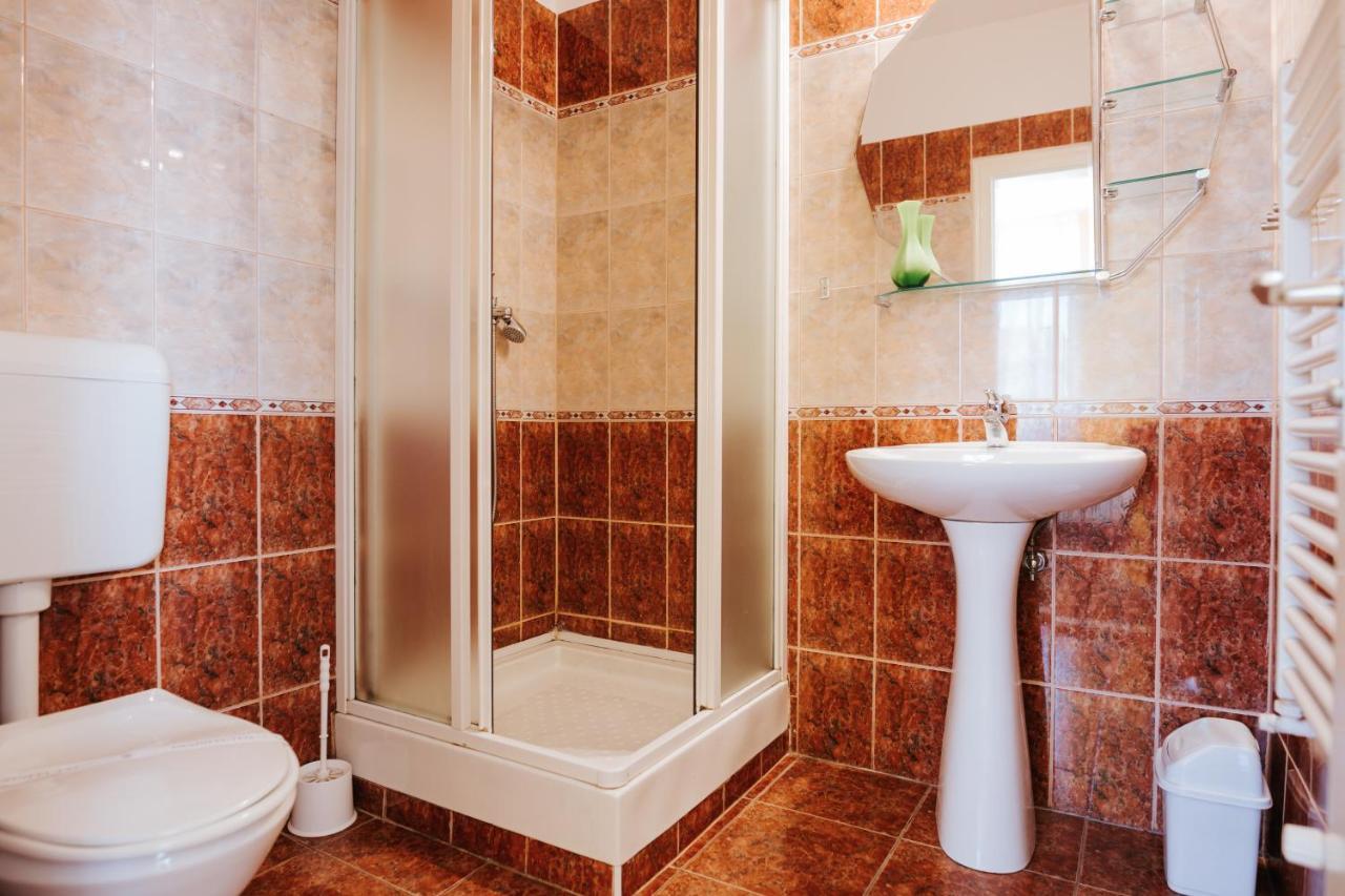 Lazar Pension & Restaurant Gheorgheni  Zewnętrze zdjęcie